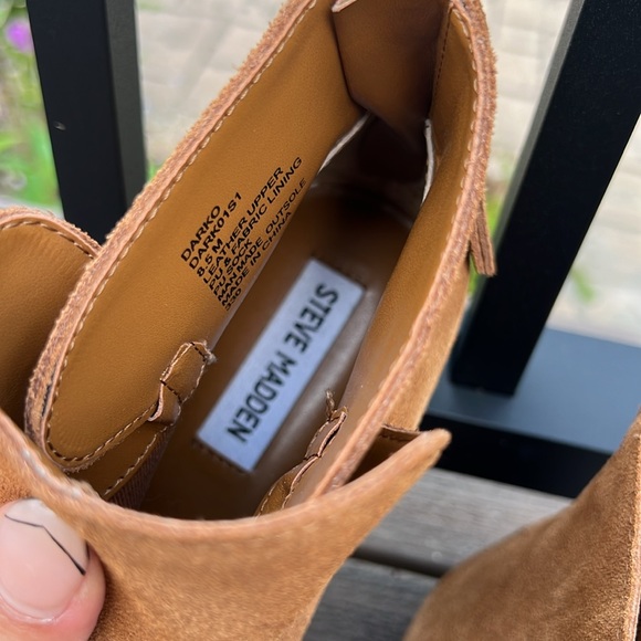 Steve Madden Booties - Picture 3 of 5